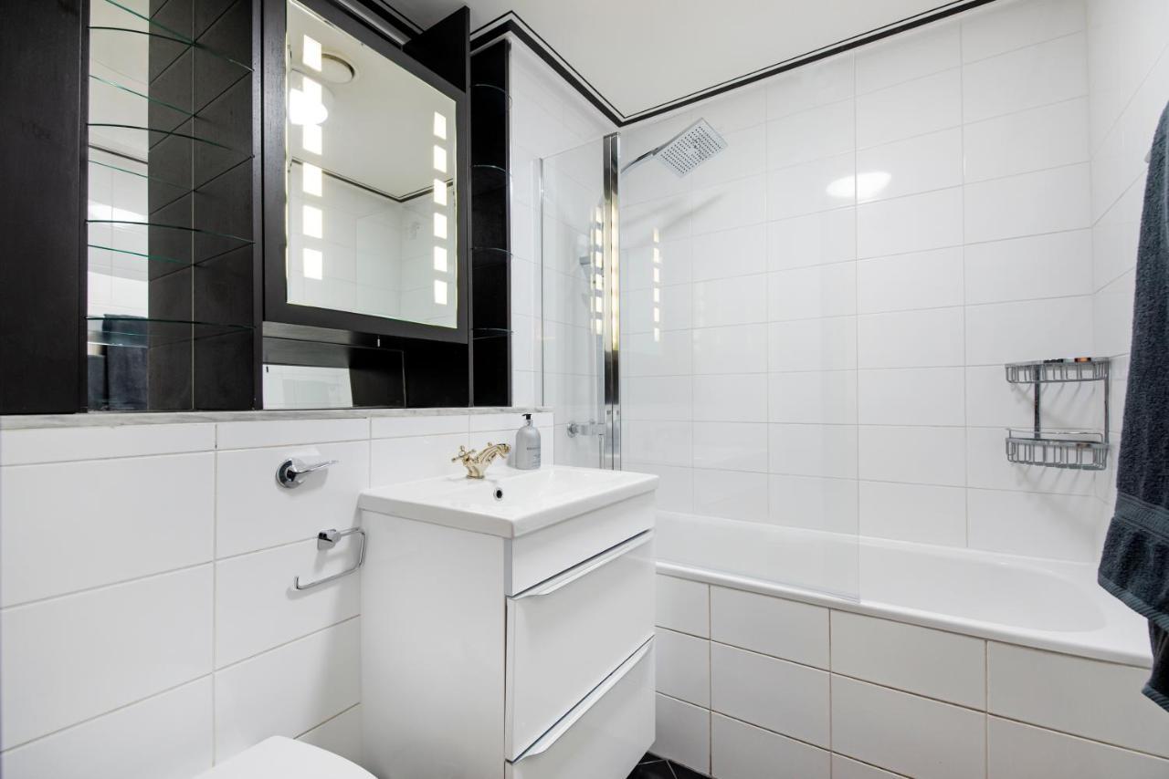 Large And Central 2 Bed Londyn Zewnętrze zdjęcie