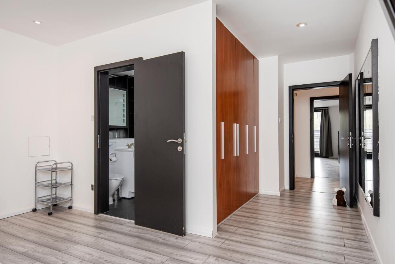 Large And Central 2 Bed Londyn Zewnętrze zdjęcie
